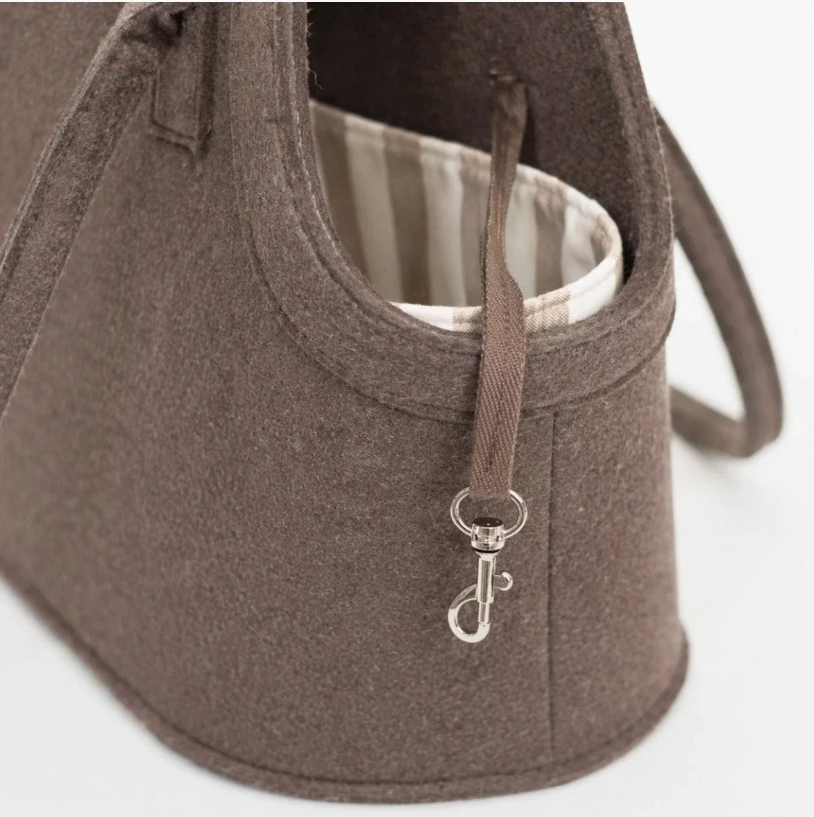 Nooee structured pet travel bag for dogs up to 12 lb
