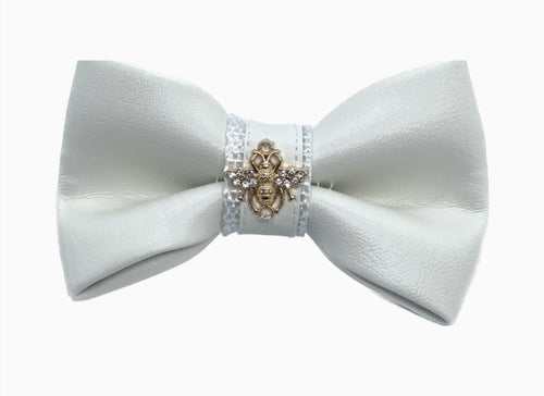 Luxury Bow Tie in White, Umka Papillon